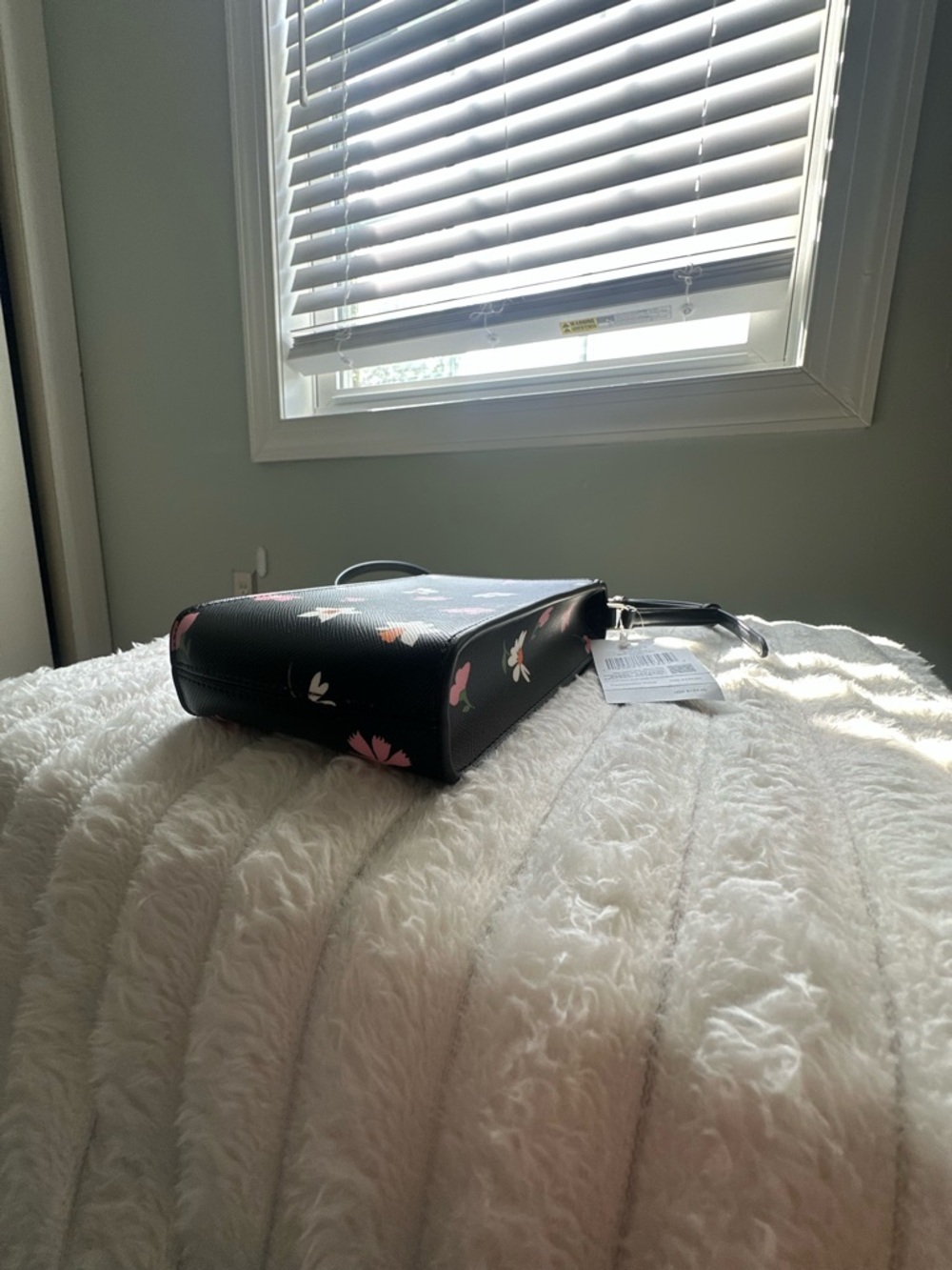 kate spade Black Floral Crossbody Phone Pouch - Picture 3 of 4